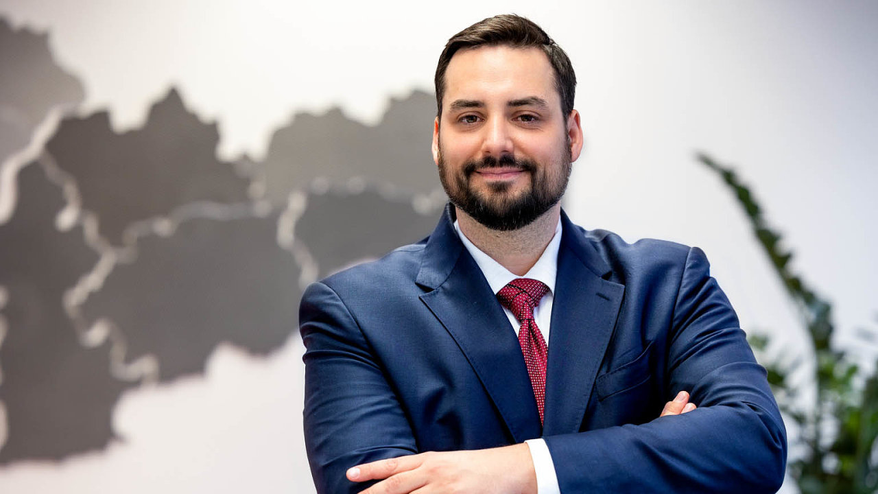 Martin Nov�k, hlavn� analytik spole�nosti Broker Consulting