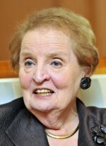 Bval americk ministryn zahrani Madeleine Albrightov, kter je na nvtv R.