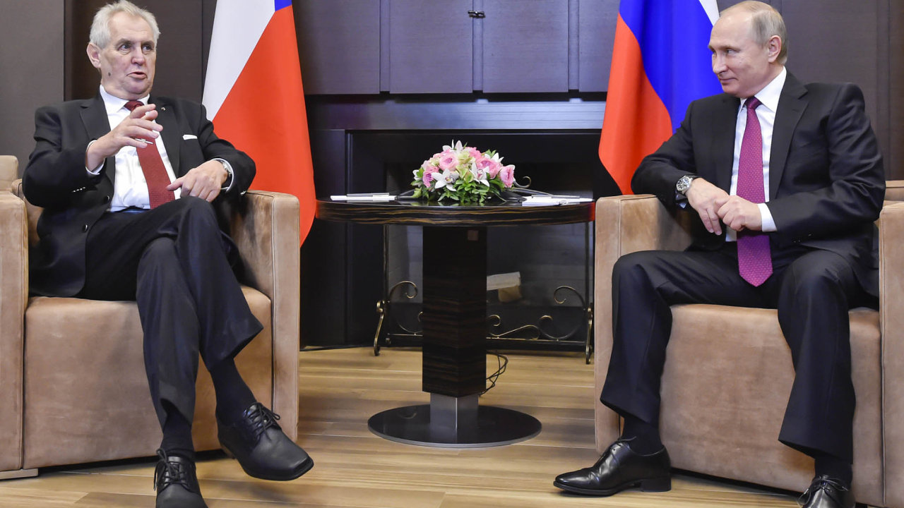 esk prezident Milo Zeman a jeho rusk protjek Vladimir Putin.