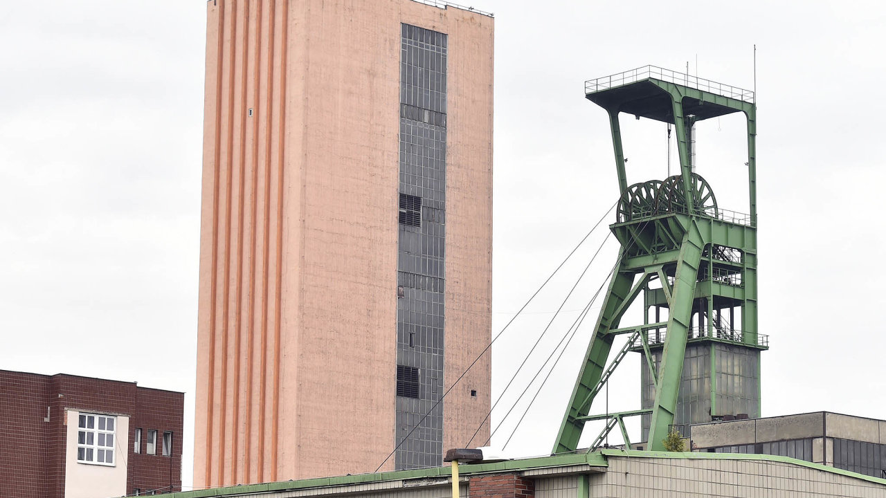 Zatímco za první dva roky ve státních rukách díky vysokým cenám uhlí firma OKD vydìlala témìø 5,5 miliardy korun, loni už se propadla do ztráty, když prodìlala 861 milionù.