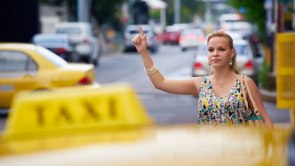žena, TAXI