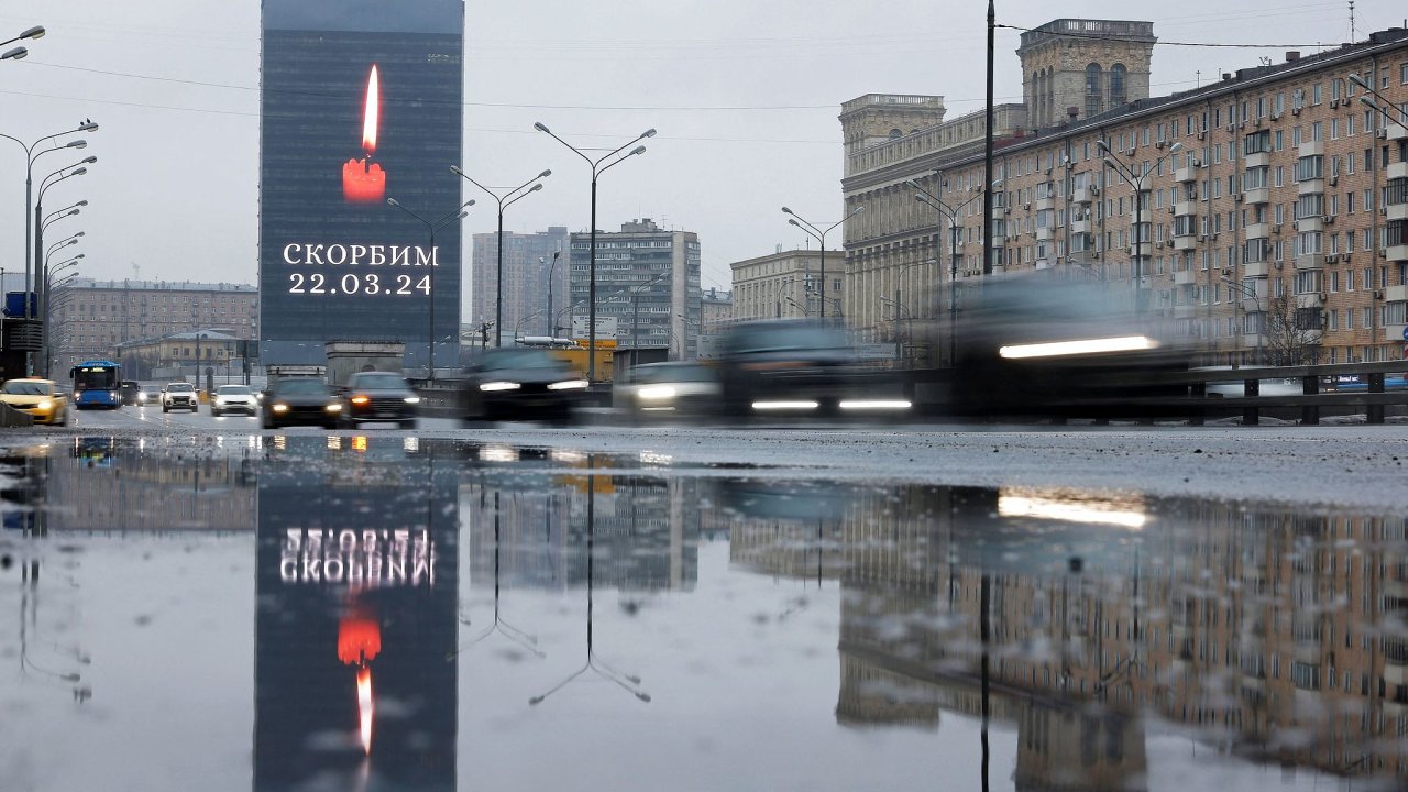 Rusko truchl po teroristickch tocch v Moskv.