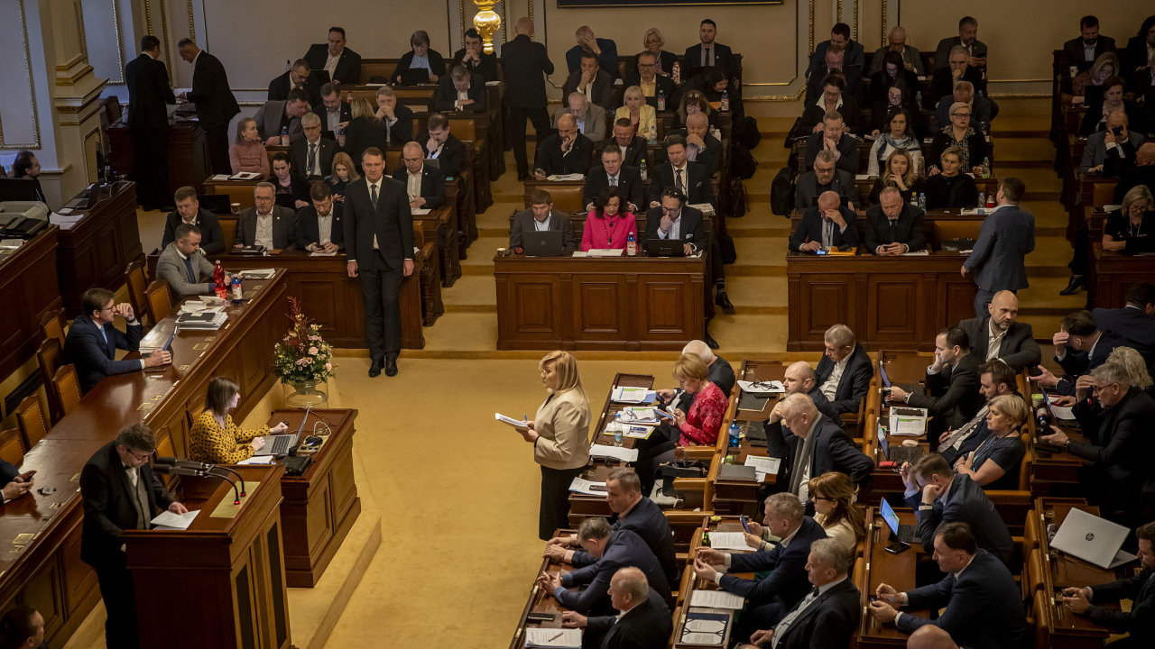 Na jedno msto ve dvousetlenn doln komoe nyn pipad zhruba 22 adept, ped tymi lety jich bylo 26.