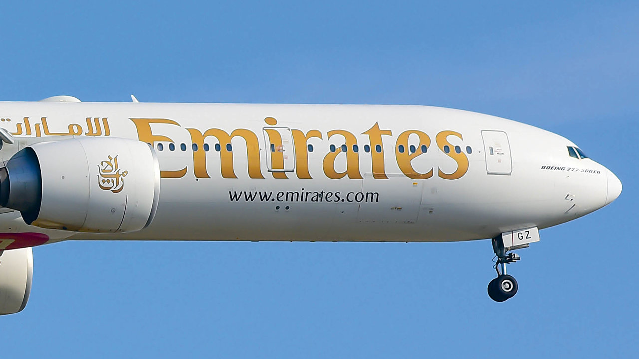 Emirates dál sázejí na široké Boeingy