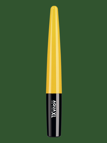 Kosmetická značka Make Up For Ever přišla s kolekcí očních linek v patnácti odstínech. Díky polymerům odolají i vodě.