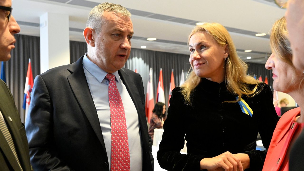 Jozef Síkela, ministr prùmyslu a obchodu, politik, Kadri Simsonová, eurokomisaøka pro energetiku, politièka