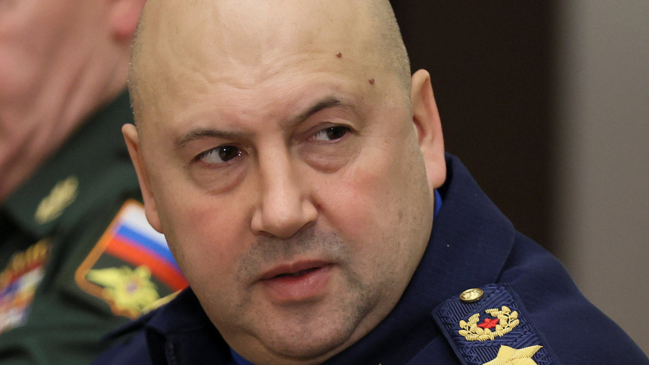 Sergej Surovikin, velitel ruských jednotek na Ukrajinì