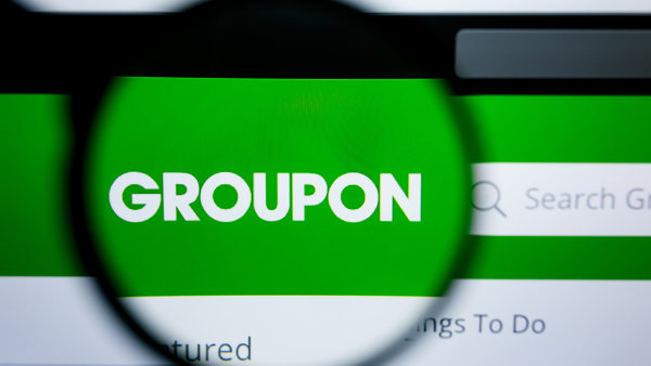 Spole�nost Groupon se chce st�t AI firmou. Um�l� inteligence m� pomoci s...