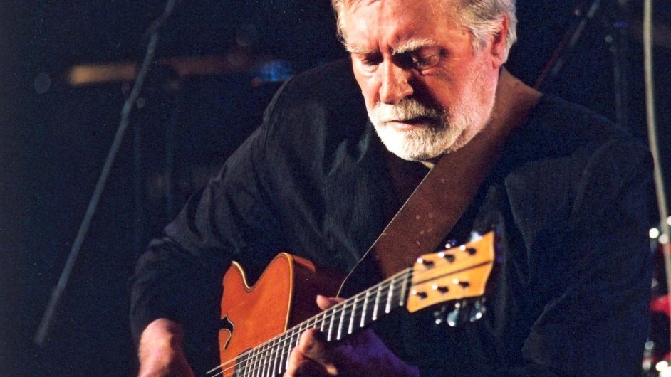 V roce 2003 byl Daek hostem Praskho jara v Lucerna Music Baru.