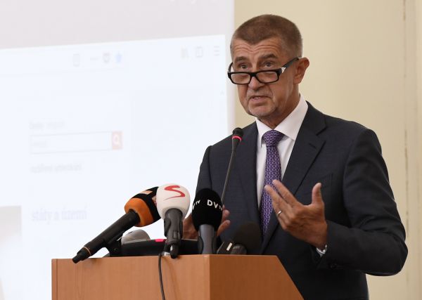 Premi&eacute;r Andrej Babi&scaron; vystoupil 27. srpna 2018 v Praze na porad� vedouc&iacute;ch zastupitelsk&yacute;ch &uacute;�ad� �R v zahrani�&iacute;.