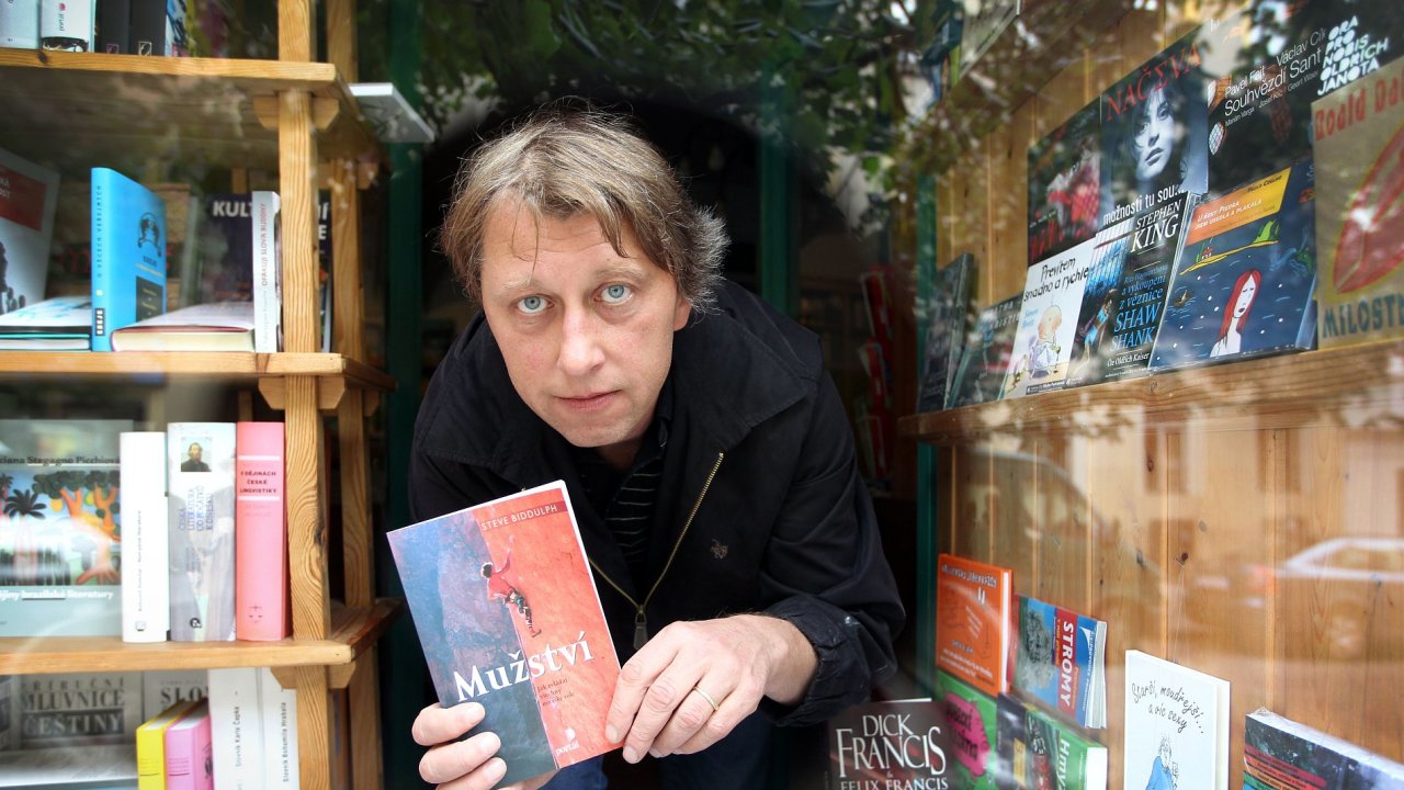 Jchym Topol: Mne u neudiv ty situace jako dv, kdy jsem vidl svoji knihu za vlohou v Pai, v New Yorku, v Londn, ve Varav...
