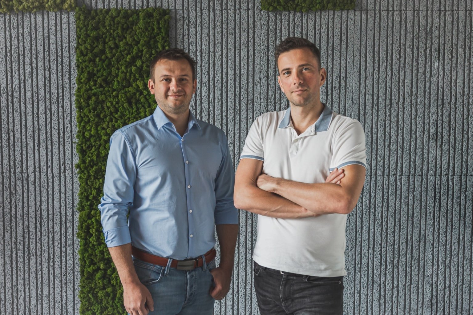 Zleva Lukáš Eštvanc a Roland Džogan, zakladatelé startupu Ydistr