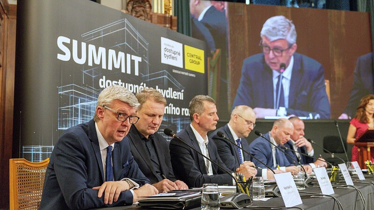 Summit dostupn�ho bydlen� a stavebn�ho rozvoje.