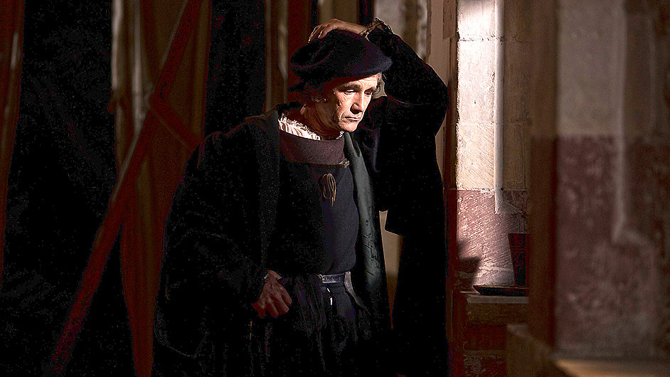 Thomase Cromwella v serilu hraje Mark Rylance.