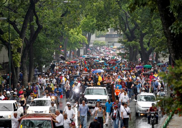 Venezuelsk&aacute; opozice vyhl&aacute;sila st&aacute;vku, �ekaj&iacute; se i demonstrace