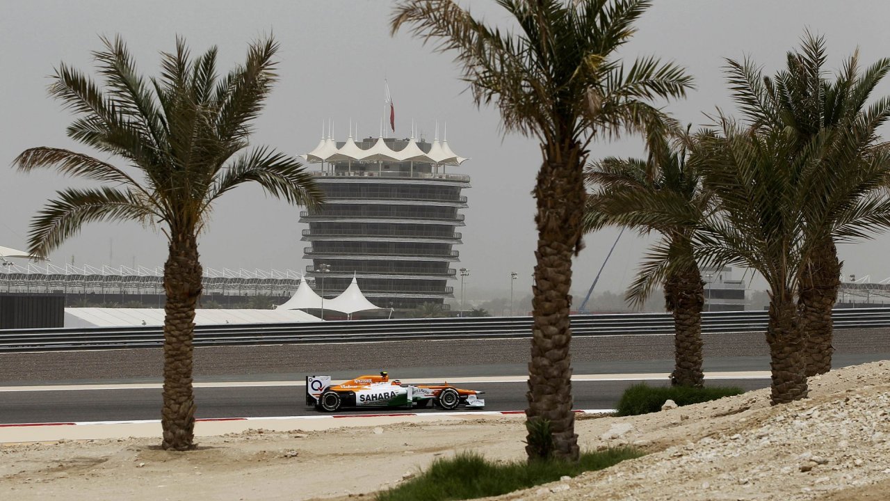 Vz stje Force India na okruhu v Bahrajnu