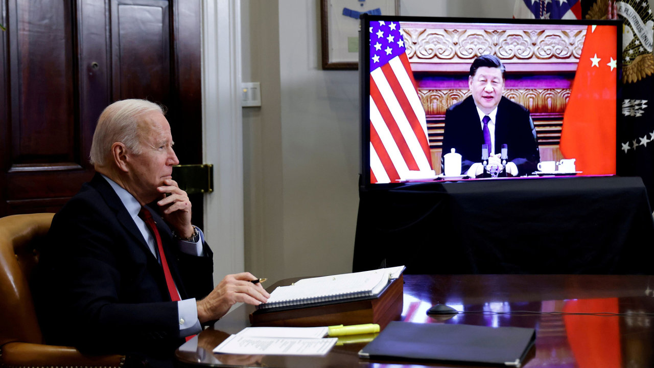 FILE PHOTO: FILE PHOTO: U.S. President Joe Biden speaks virtually with Chinese leader Xi Jinping from the White House in Washington