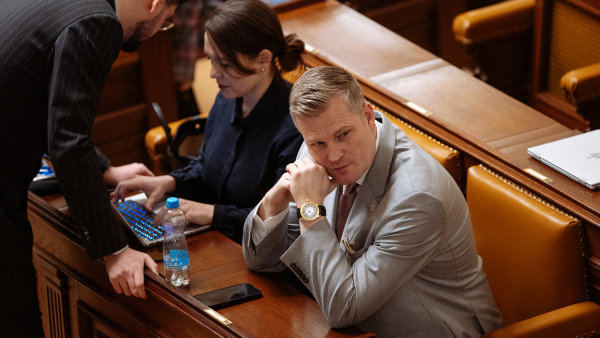 Bude dělat, co mi na očích uvidí. Motoristé přestanou tlačit Turka a představí nového kandidáta na ministra životního prostředí