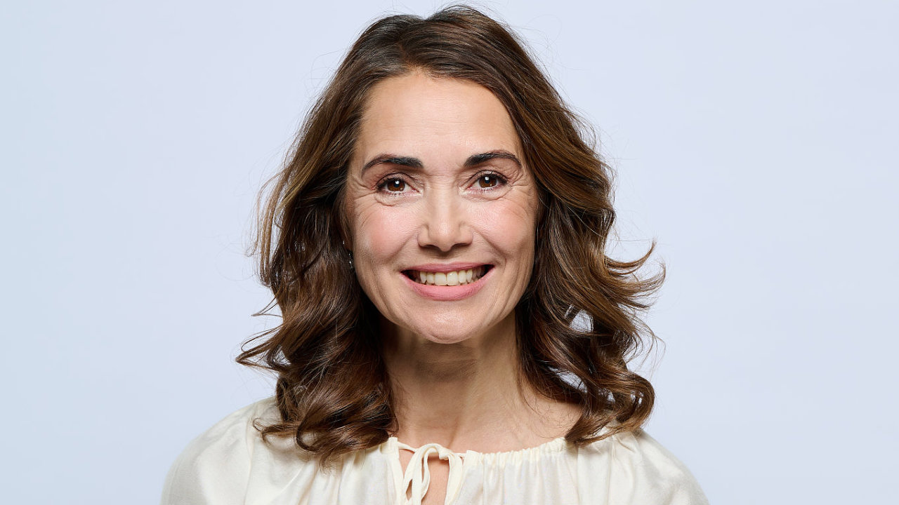 Monika Vondr�kov�, spoluzakladatelka, �editelka, p�edsedkyn� spr�vn� rady a...