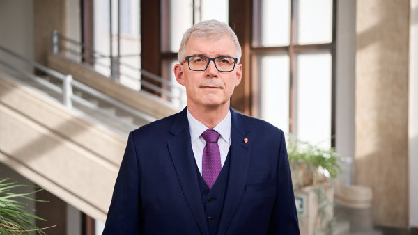 rektor VŠCHT Milan Pospíšil