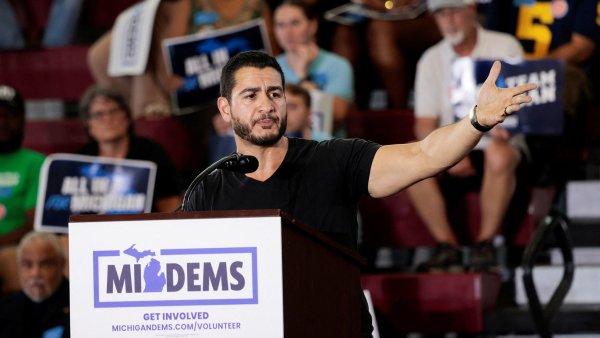 Abdul El-Sayed, demokratick� kandid�t do Sen�tu Spojen�ch st�t�