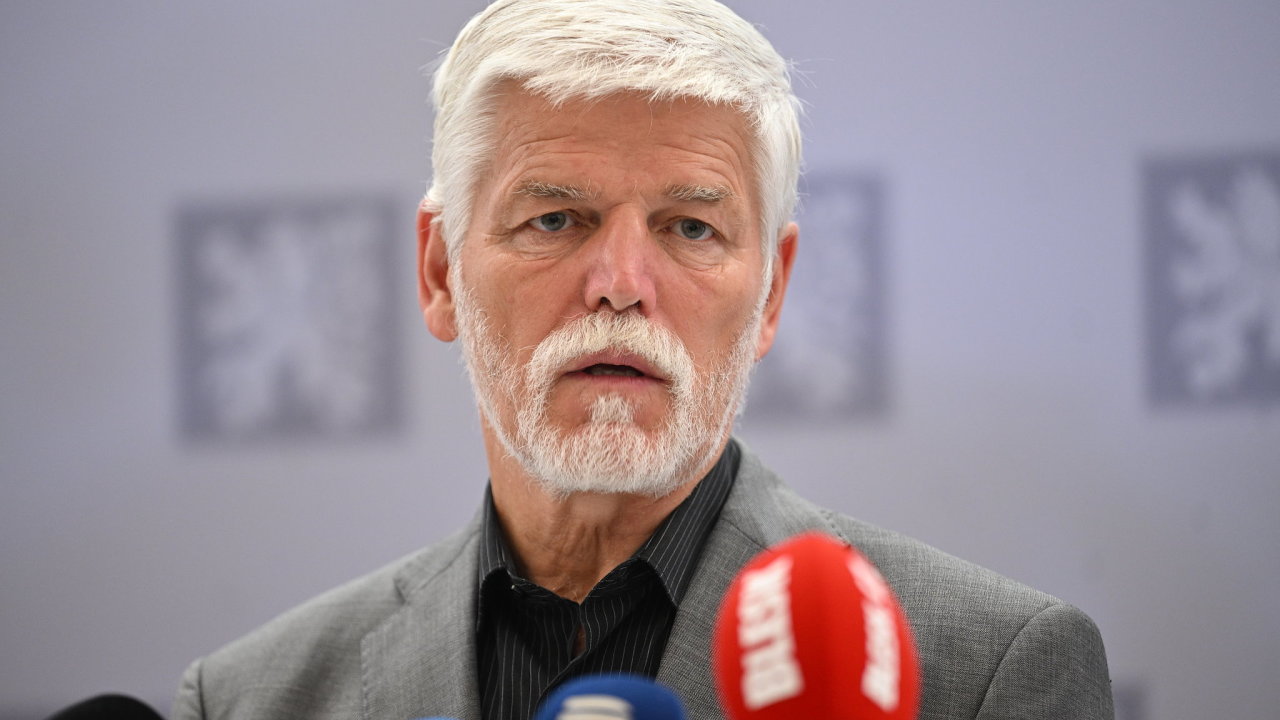 Prezident si chce rozpo�et nejprve detailn� prostudovat. D�le�it� podle n�j...