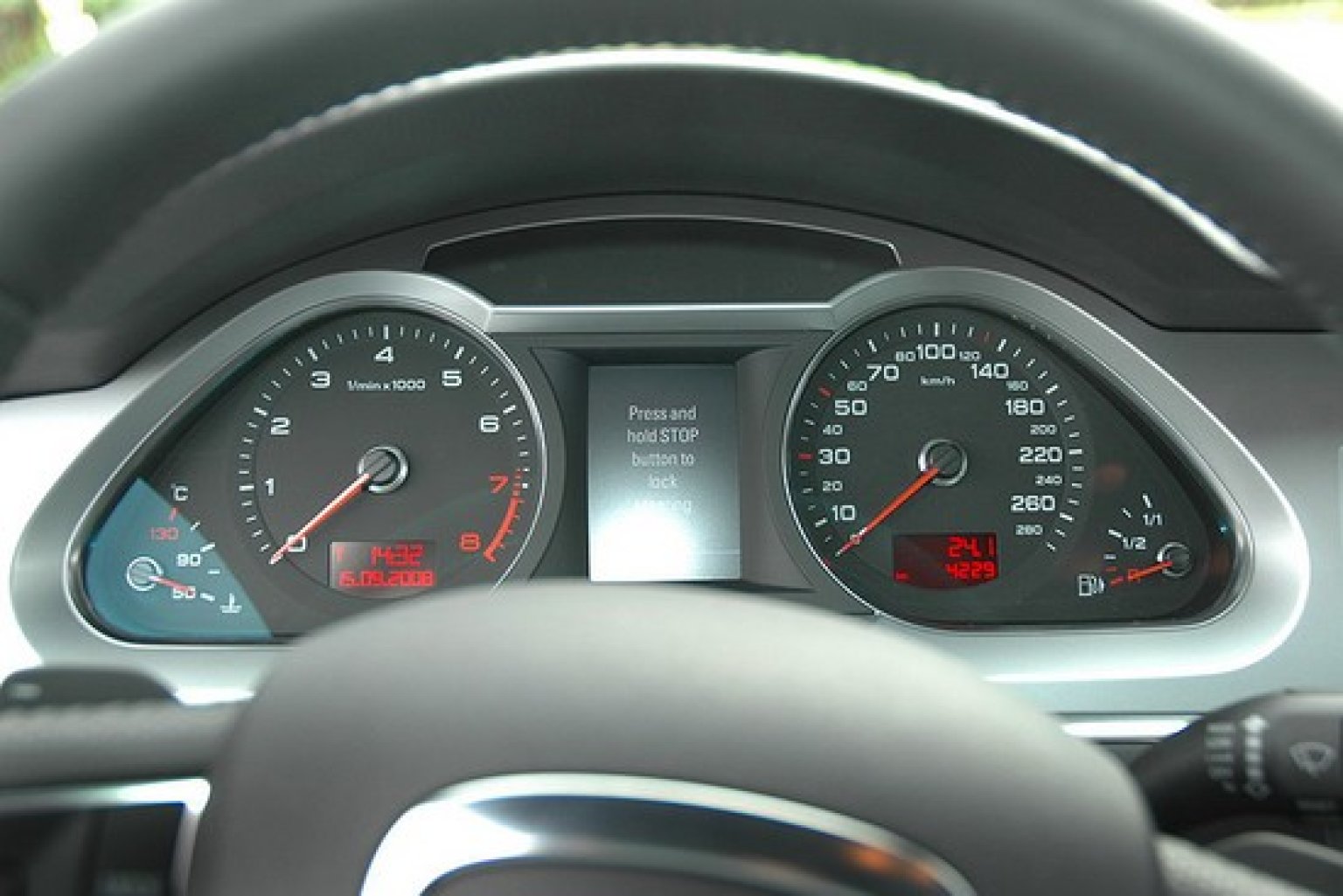 audi-a6-07__550x367_.jpg