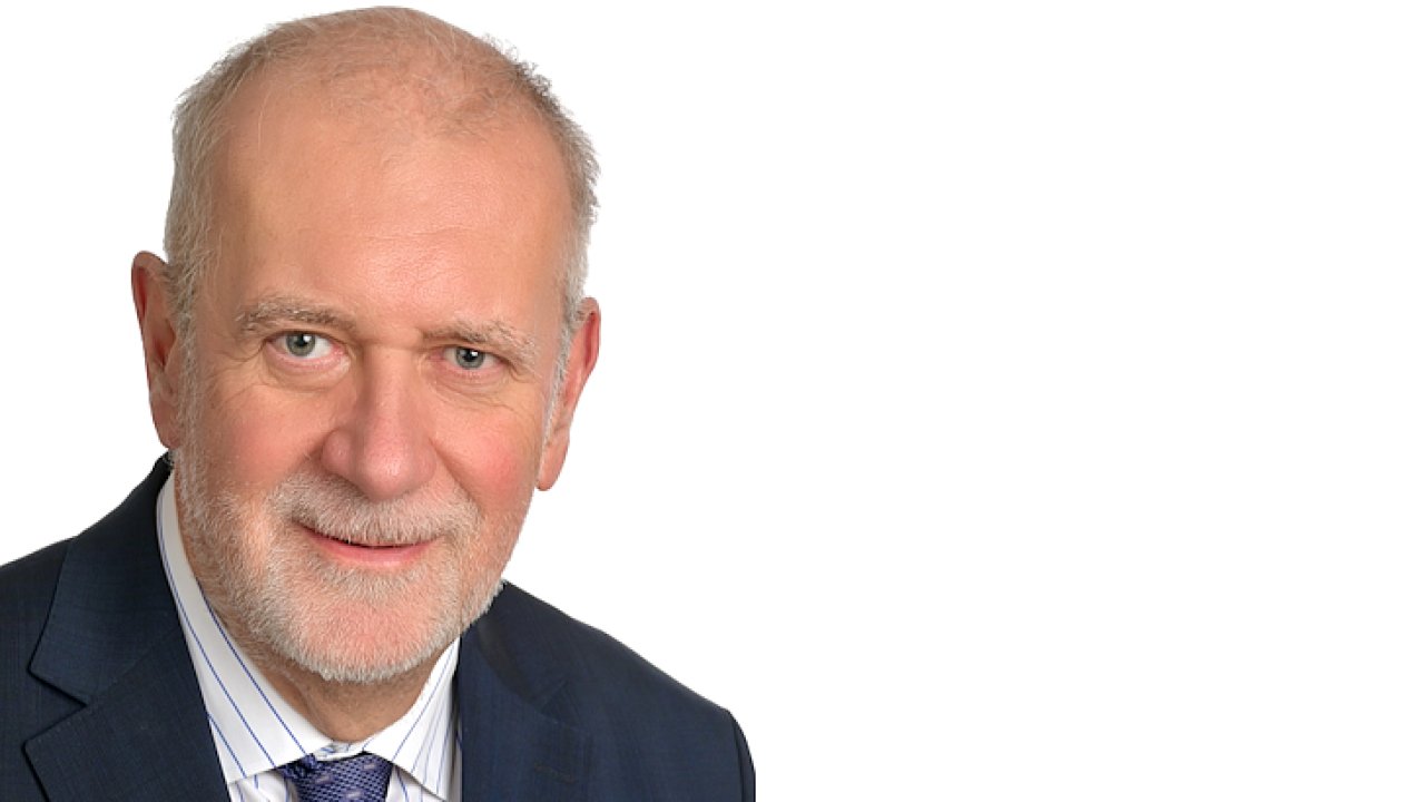 PhDr. Karel Klus�k �editel CK INTACT - studium v zahrani��, s.r.o.