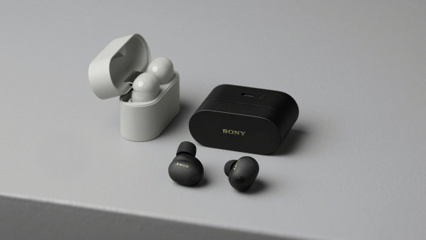 Všechno má být lepší. Sony oznámilo nástupce svých nejlepších in-ear sluchátek, přinesou i nový design