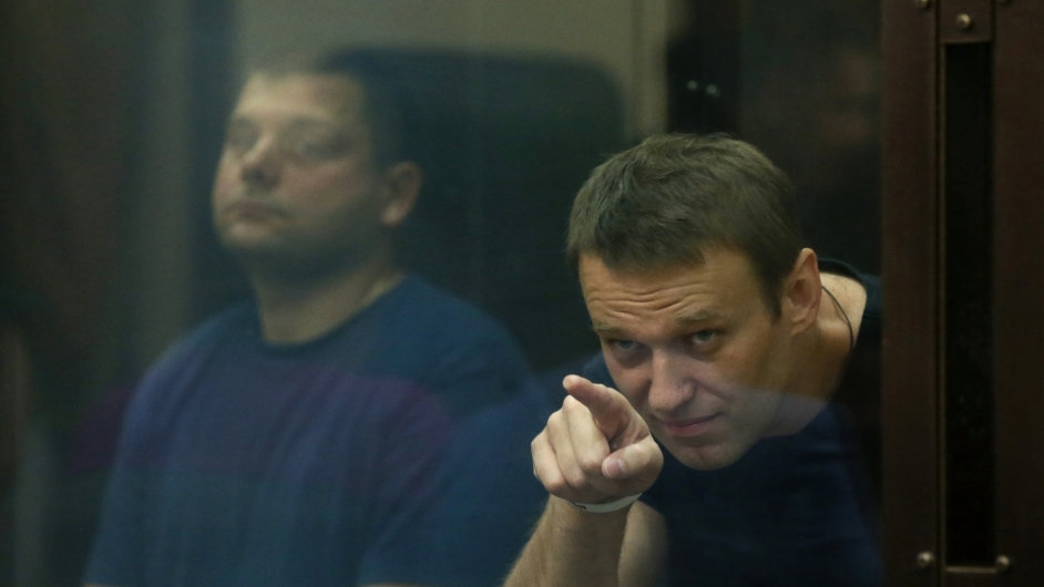 Opozin ldr Alexej Navalnyj v soudn sn v Kirov