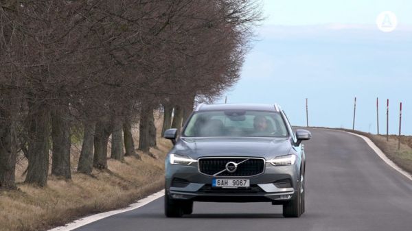 Nejlep&scaron;&iacute; auto od Volva? Rozhodn� XC60. Sveze v&aacute;s bezpe�n� jako d&iacute;t� v bavlnce