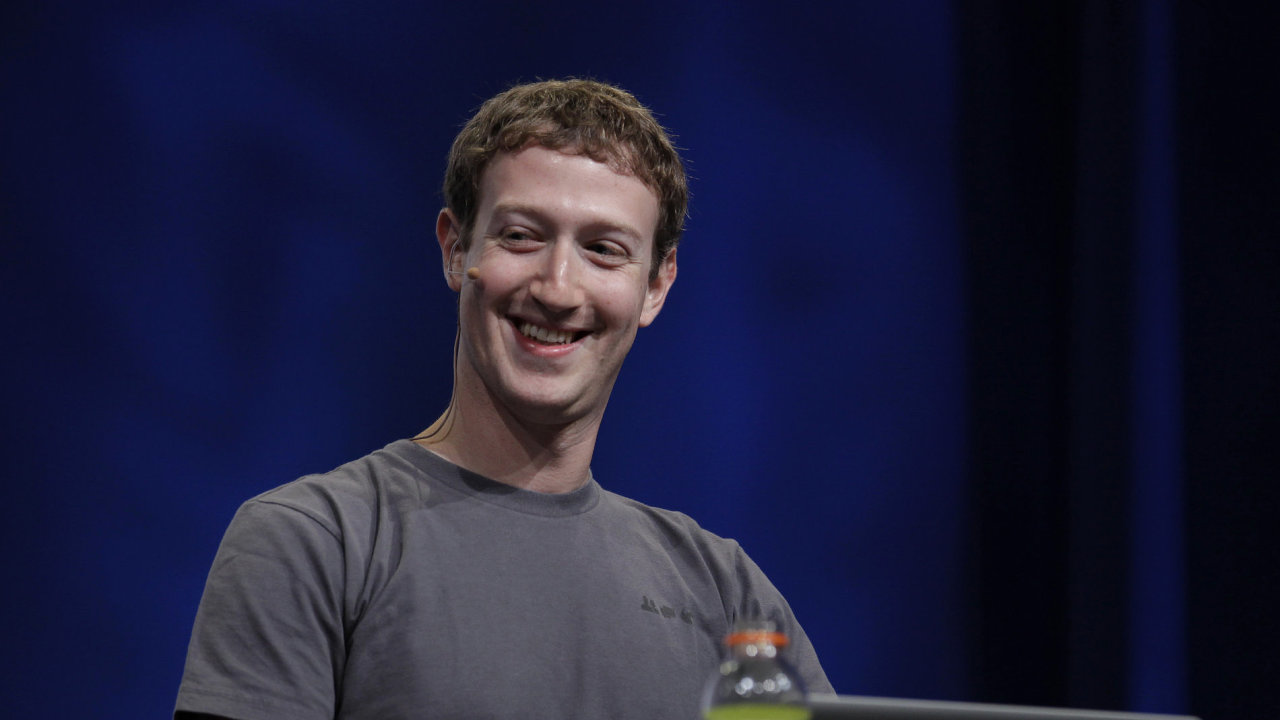 Fotogalerie: f Facebooku Mark Zuckerberg a elita miliard