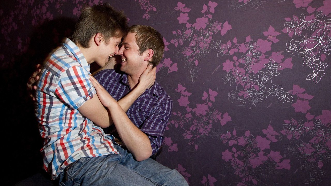 Homosexuální pár - ilustraèní foto