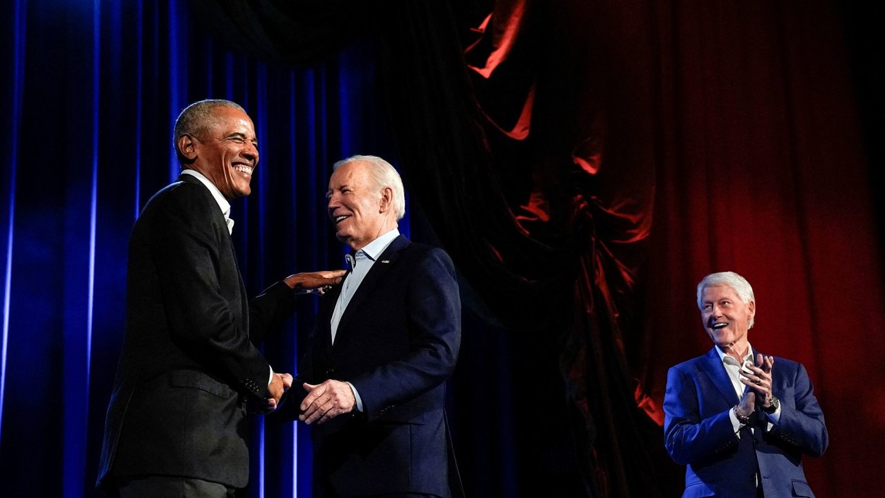 Joe Biden, Barack Obama, Bill Clinton, akce v newyorsk Radio City Hall