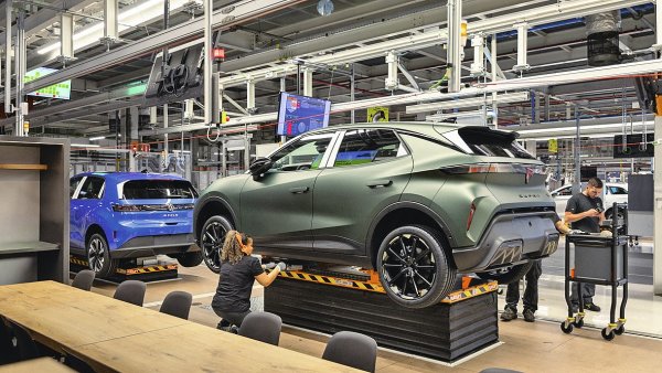VW: Probl�my jsou v�t��, ne� jsme �ekali
