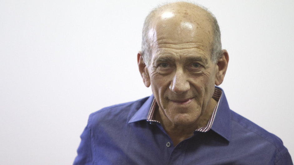 Ehud Olmert u soudu