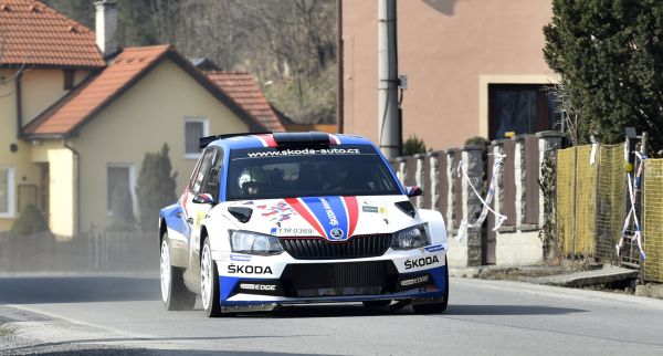 Vala&scaron;sk&aacute; rallye, prvn&iacute; z&aacute;vod seri&aacute;lu mistrovstv&iacute; �esk&eacute; republiky v automobilov&yacute;ch sout�&iacute;ch, 24. b�ezna 2018 v P�&iacute;luk&aacute;ch na Vset&iacute;nsku. Jan Kopeck&yacute; a navig&aacute;tor Pavel Dresler s vozem &Scaron;koda Fabia R5.