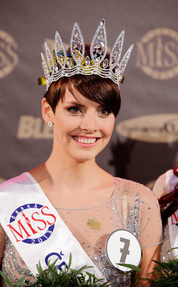 Česká Miss 2013 - Gabriela Kratochvílová, provdaná Lašková. Modelka, moderátorka zpráv v TV Prima, vicemistryně Evropy 2013 mažoretek v kategorii pom, v současnosti pečuje o malého syna.