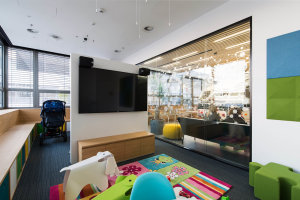 Speciální kanceláře určené pro práci s dětmi nejsou v Česku neobvyklé. Má je například softwarová firma SAP. (Foto: archiv SAP) Speciální kanceláře určené pro práci s dětmi nejsou v Česku neobvyklé. Má je například softwarová firma SAP.
