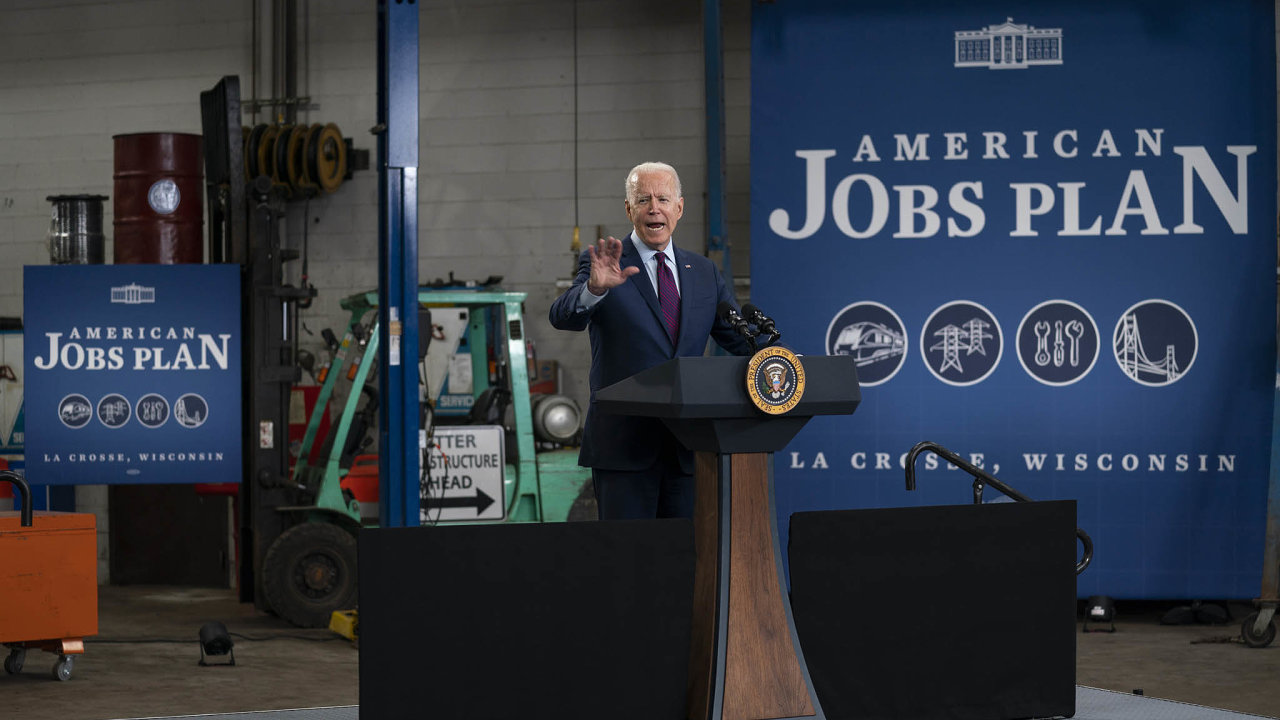 Prezident Joe Biden m anci prosadit bilionovou investici doinfrastruktury Spojench stt.