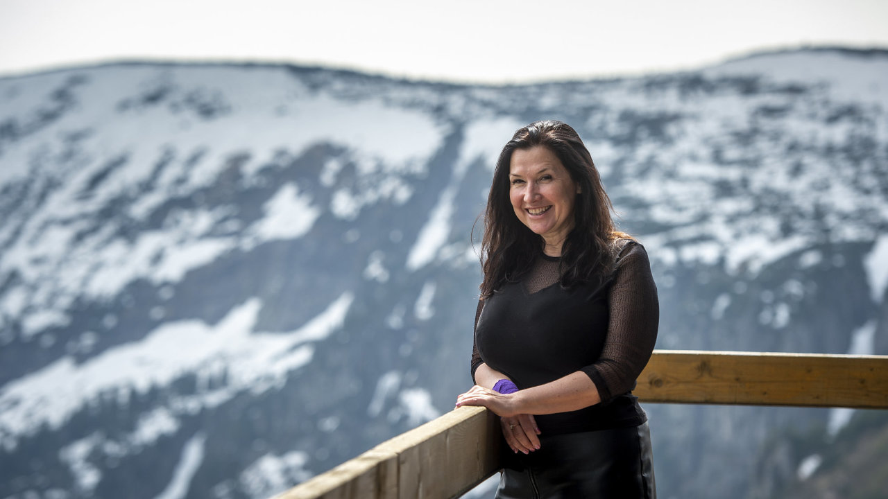 Kl�ra Sovov�, spolumajitelka Labsk� i Lu�n� boudy v Krkono��ch, sv�j vliv na odvol�n� B�hnische odm�t�.