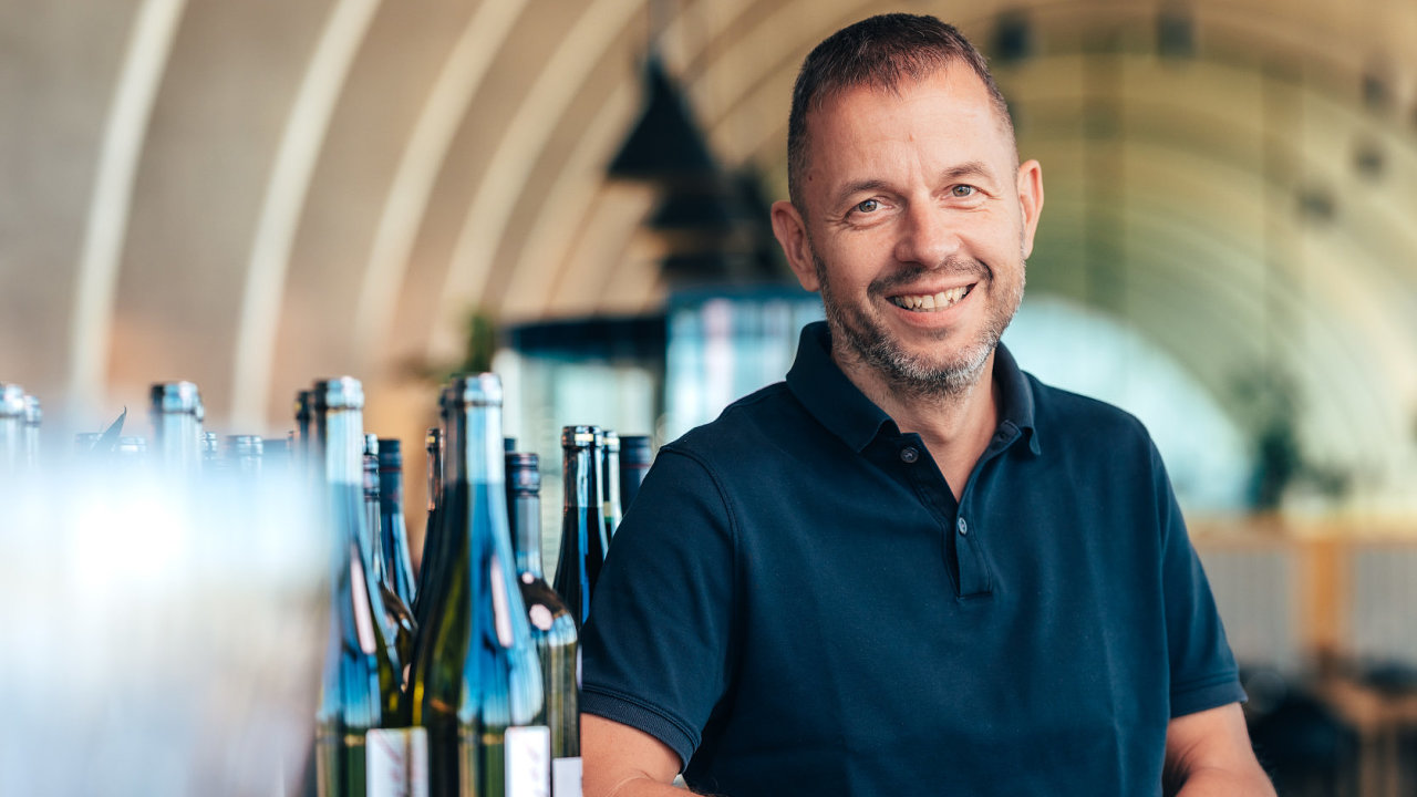 Petr Chaloupeck�, �editel Vina�stv� Lahofer.