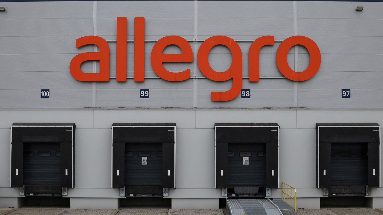 FILE PHOTO: Polish marketplace Allegro distribution centre in Adamow