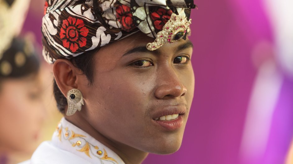 Balijsk jmno se skld z nkolika st, z nich se d vyst nejen pohlav, ale teba i pslunost ke kast.