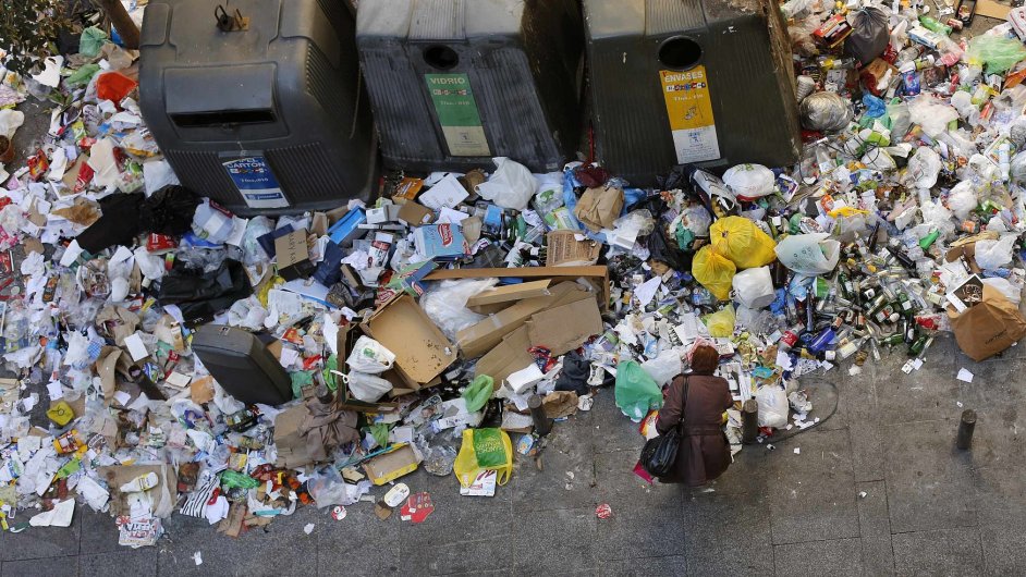 Peplnn kontejnery na tdn odpad v Madridu