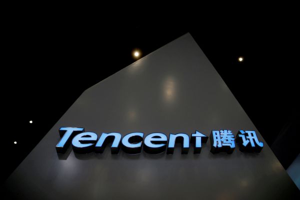 �&iacute;nsk&aacute; Tencent Holdings se p�ipojila k elitn&iacute;mu sv�tov&eacute;mu klubu, kdy� jej&iacute; tr�n&iacute; hodnota p�ekro�ila hranici 500 miliard dolar�.