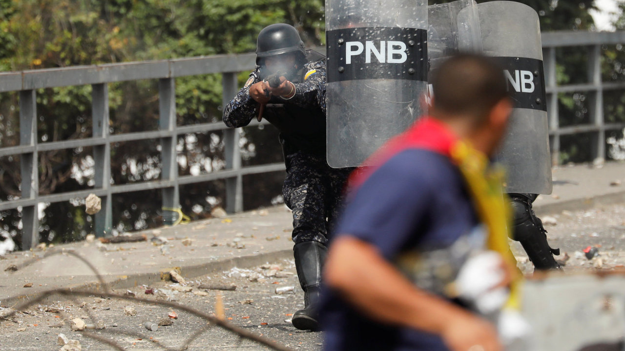 Juan Guaid, Venezuela, protesty