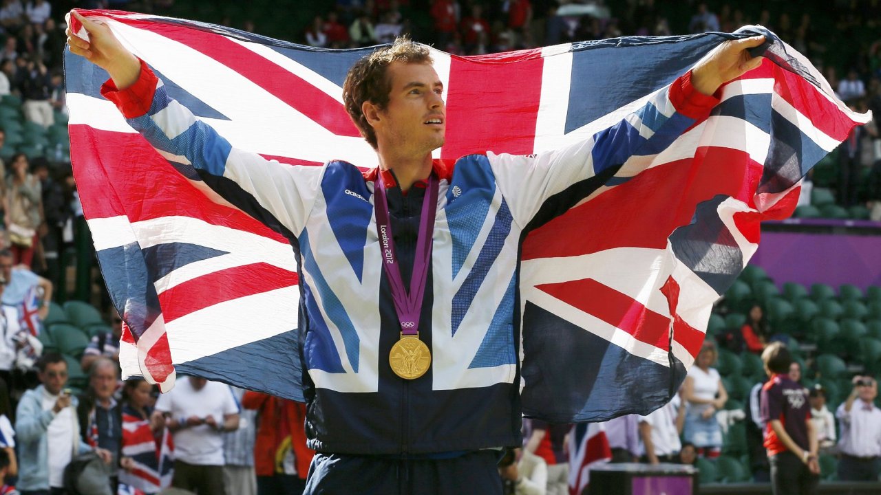 Vtz olympijsk dvouhry s britskou vlajkou.