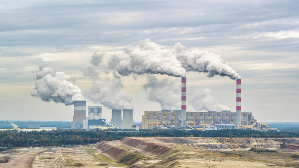 Polsko &bdquo;čistí&ldquo; energetické firmy. Akcie vyletěly vzhůru