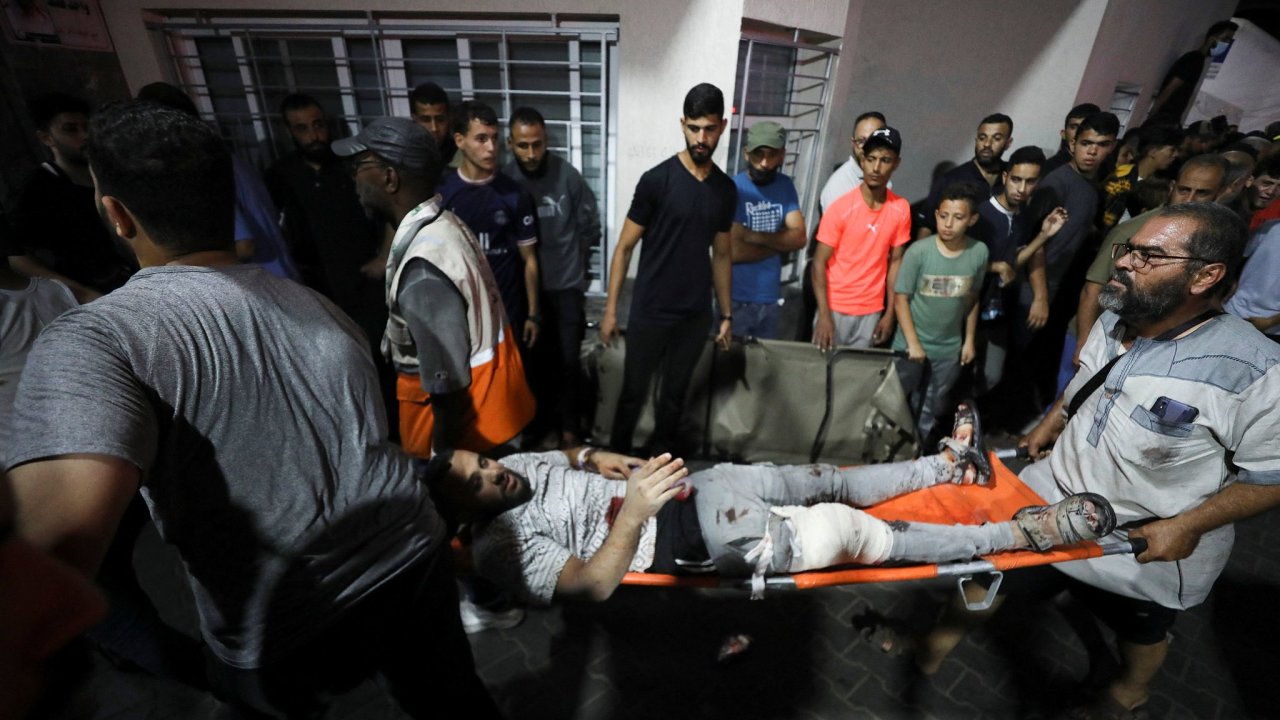 dajn izraelsk raketa zashla nemocnici v Gaze.